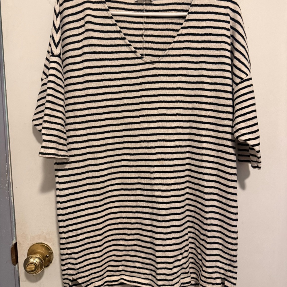 Zara Collection Striped V‑Neck Tunic Top - Black and White